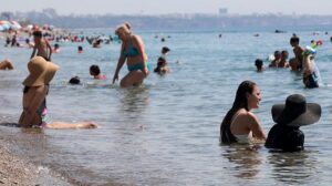 Antalya Körfezi’nde Sıcaklık Artışı ve Kirlilik: Deniz Ekosisteminde Belirtiler ve Sağlık Uyarıları