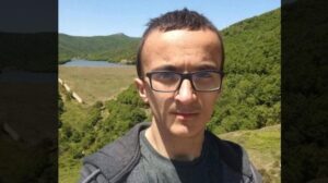 Bursa’da korkunç ölüm: Başı çekyatın altına sıkışmış halde bulundu