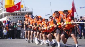 Gemiçilik Gelenekleriyle Mavi Vatan: Halat Çekme ve Denizde Dayanışma