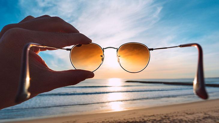 Güneş gözlüğünü neden 4 mevsim kullanmalıyız? ‘Koyu cam aldatıcı’