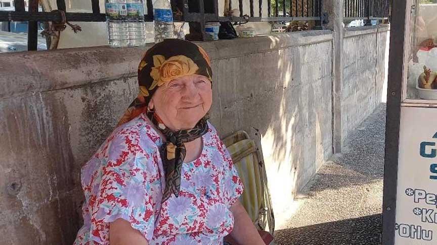 Günlük Mücadelesiyle Hayata Tutunan Emekli Kadın: Kendi Çapında Üreten Mesure Toylan
