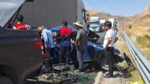Hakkari’deki Yolda Zincirleme Çarpışma: 4 Ölü, 2 Yaralı ve Trafik Kapatma