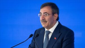 ‘İstihdam artışını kalıcı kılacak politikaları kararlılıkla sürdürüyoruz’