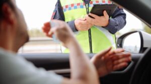 Karar Resmi Gazete’de yayımlandı: Karayollarında hız sınırı ve levha düzenlemesi