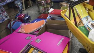 Kırtasiye sektöründen velilere “merdiven altı ürün” uyarısı