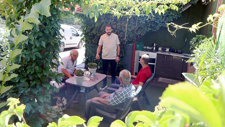 Palandöken’de Berberlik ve Hobi Bahçesi: Müşterilere Doğal Bir Bekleme Alanı