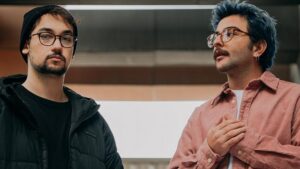 Perdenin Ardındakiler: Yaşadığım her saniyenin yaptığım müziğe doğrudan etkisi olduğunu düşünüyorum