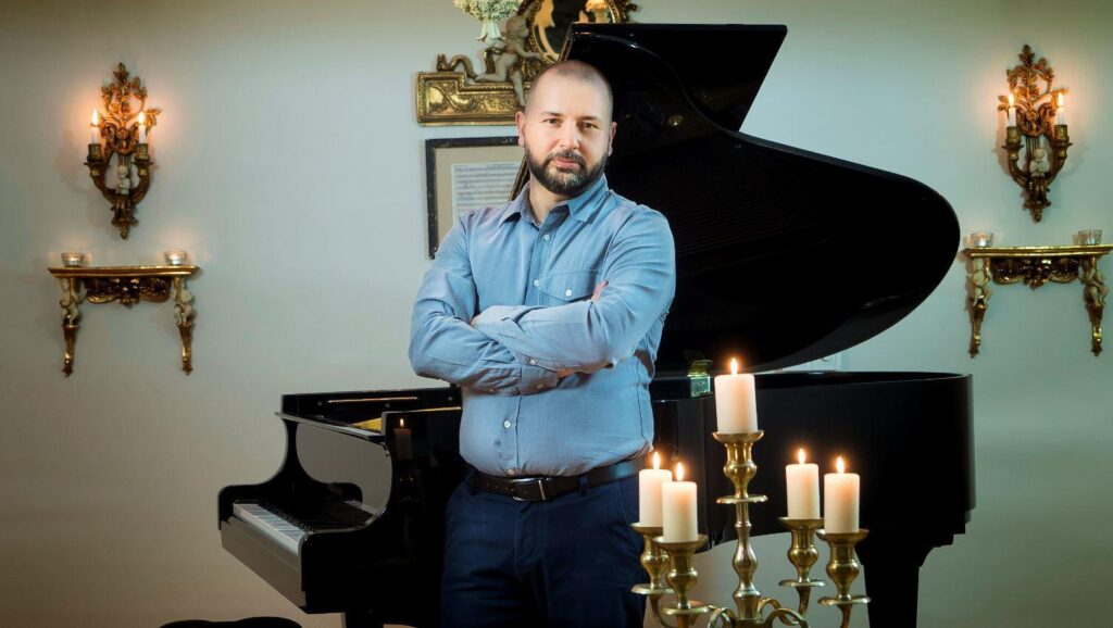 “Piyano beni bana yeniden anlatan eşsiz bir enstrüman”