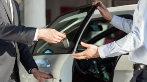 Sıfır aldığı araçta lekeler çıktı, bayiden aldığı cevapla şoke oldu! Yargıtay’dan ‘gizli ayıplı’ kararı