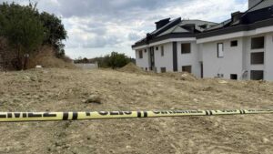 Yer: Büyükçekmece! Villa bahçesinde ceset bulundu: ‘3-4 ay önce gömülmüş’