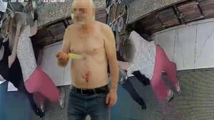 Yer: Manisa! Kadın çalışana bıçaklı saldırının görüntüleri ortaya çıktı