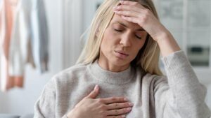 Yorgunluk sandığınız kalp rahatsızlığı olabilir! İşte alarm veren işaretler