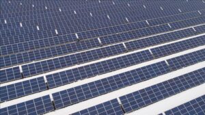 2025’de Küresel Güneş Enerjisi Kurulumlarında Rekorlar ve Çin’in Liderliği