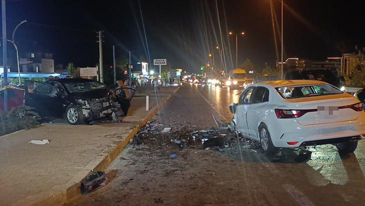 Antalya Karayolunda Yaşanan Feci Kaza: İki Ölü, Bir Yaralı