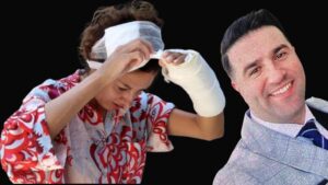 Antalya’da Eşini Sopayla Vurarak Yaralanan Kadına Dair Duruşma: Tutuklu Sanığın İddiaları ve Savunması