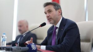 Bayraktar’ın Adıyaman Ziyareti: Enerji Bağımsızlığı ve Yerel İş Birlikleri