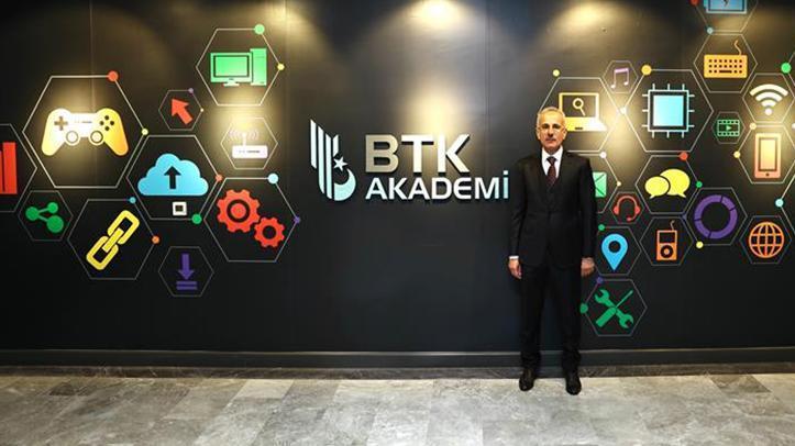 BTK Akademi’de Yeni Ücretsiz Eğitimlerle Yapay Zeka ve Siber Güvenlik Alanında Derinleşin