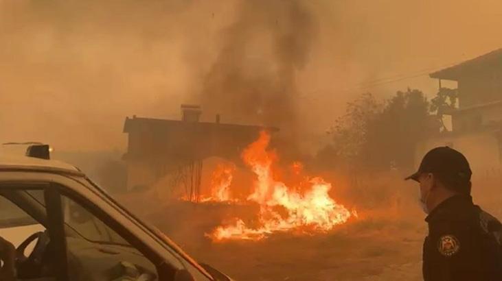 Buldan’daki Orman yangını: Bölmekaya Mahallesi’nde hızlı müdahale ve güvenli tahliye