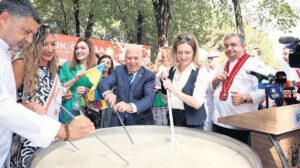 Bursa Gastronomi Festivali: Lezzetin Coğrafi İmzası ve Şehir Markası Yolculuğu