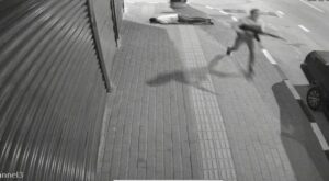 Bursa’da Mahalle Kavgası Kanlı Sonuçlandı: Şüpheli Yakalandı ve Saldırı İnceleniyor