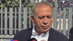 CHP YDK Kararı: Gürsel Tekin ve 3 Diğer Üyenin İhraçı ile Netleşen Disiplin Süreci