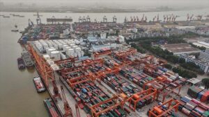 Çin Ekonomisinde Tarife Belirsizliği ve İç Talep Dinamiklerinin Ağustos Dönemi Etkileri