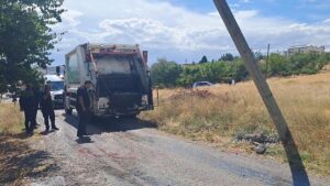 Çöp Kamyonunun Aydınlatma Direğine Çarpması Sonucu Meydana Gelen Olay ve Yaralanmalar