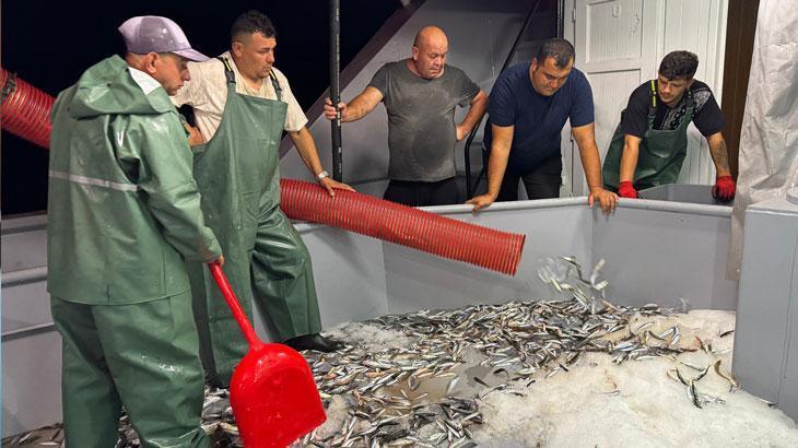 Denizlere Giriş Yapan Balıkçılar: Sezonun İlk Avı ve Bereketli Kayıtlar