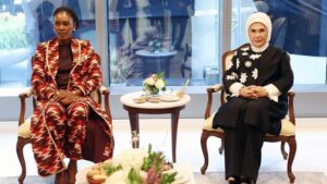 Emine Erdoğan ile Gabon Eşleri Arasındaki Sıfır Atık ve Kültürel İşbirliği Görüşmesi