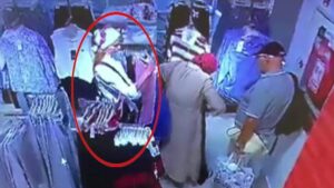 Fatih’te Mağaza Hırsızlığı: Turistin Çantasından Bin 400 Euro Şüpheli A.A.’ya Gitti