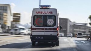 İstanbul’da Trafikte Ambulansa Yol Verme İçin Yeni Radyo Frekanslı Uyarı Sistemi