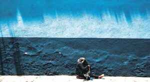 İzleyiciyle Yalnızlığın Rejisi: Zeki Demirkubuz ve Fotoğrafın İçindeki Keskin Gölge