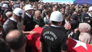 İzmir’de Şiddet Olayı ve Şehit Polisler: Olayın Ayrıntıları ve Sonrası
