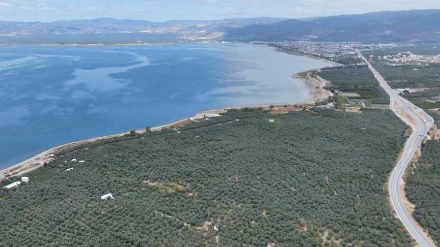 İznik Gölü Kuraklık Krizi: Çöküşün Eşiğinde Kuyruklu Bir Ekosistem ve Turizm Tehlikesi