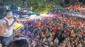 Karşınızda Duramayanlar mı, Sandık mı? Seçim Garantileri ve Yolsuzlukların İzleri