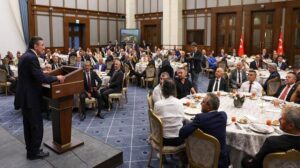 KKTC Muhtarlarıyla Cumhurbaşkanlığı Külliyesi’nde Verimli Görüşme