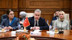 Refah Kapısı Ziyaretiyle Gazze İçin Uluslararası Desteğin Vurgulanması