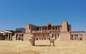 Sardes’in Zengin Tarihinde Bir Yolculuk: Tümülüslerden Üstün Kültürel Değerler