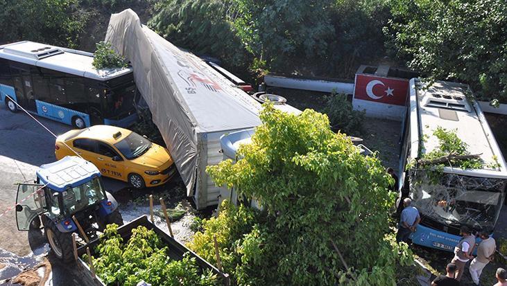 Sarpınar Köprüsü’nde Uçan TIR ve Çoklu Çarpışma: Can Kaybı ve Yaralılar