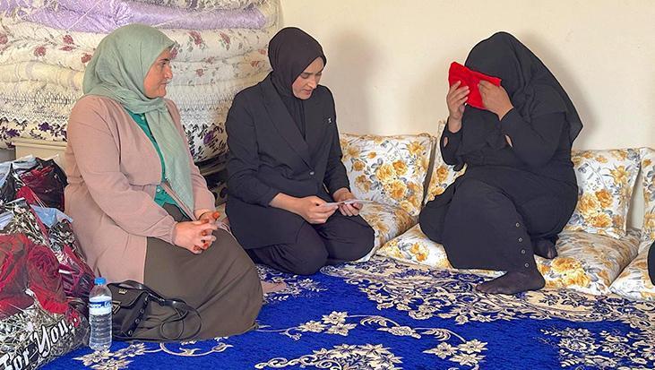 Şehit Ailesine Destek Ziyareti: İlçe Kadın Kolları Başkanı ve Partililerden Dayanışma