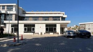 Urla’da Silahlı Olay: İntihar Eden Şüpheli ve 2 Yaralı Haber Özeti