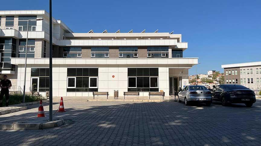 Urla’da Silahlı Olay: İntihar Eden Şüpheli ve 2 Yaralı Haber Özeti