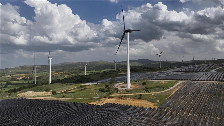 YEKA Projeleriyle Türkiye’nin Enerji Bağımsızlığı İçin Büyük Adım: Rüzgar, Güneş ve Yüzer GES Girişimleri