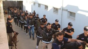 Adana KOM Operasyonu: 155 Şüpheliyle 403 Adrese Eş Zamanlı Baskın ve 96 Tutuklama