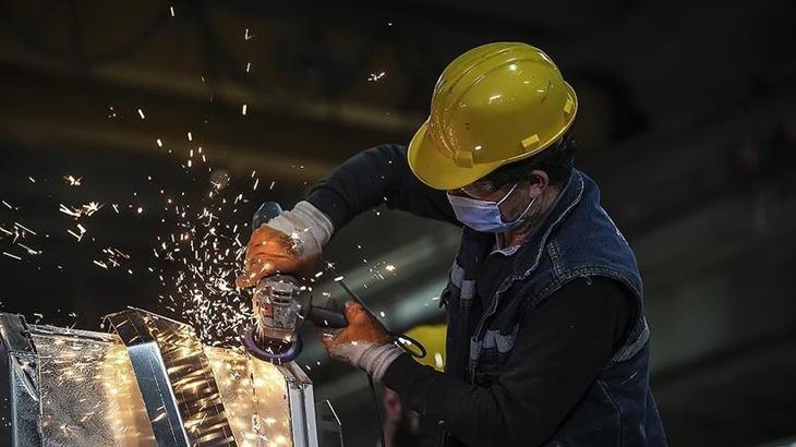 Ağustos Sanayi Üretiminde Dikkat Çeken Eğilimler: Yoğun Artışlar ve Küçük Denge Değişiklikleri