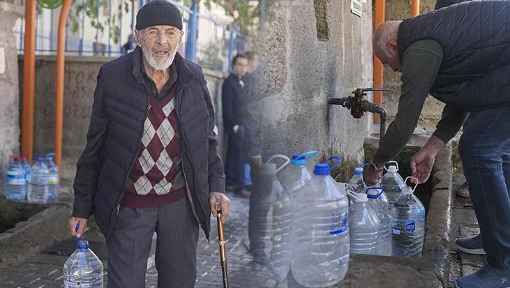 Ankara’da Su Kesintileri ve Yönetim Krizi: Vatandaşlar Çeşmelerden Su Karmışıyor