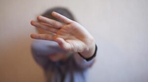 Antalya’da Y.E.’nin İstismar Davasında Mahkeme Süreci ve Adli Tıp Raporu