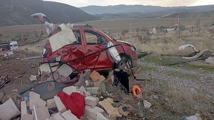 Ayaş’ta Fırtına ve Hortum Kuşatmasında Ailenin Yaşam Mücadelesi