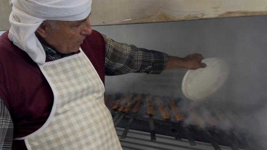 Ayhan Akdeniz’in Bahçe Düğününde Üç Günlük Kebap Şöleni: Misafirler Mutluluk ve Lezzeti Birlikte Yaşadı
