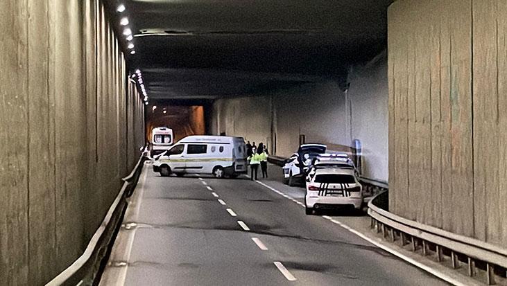 Barbaros Alt Geçidi’nde Seyir Halindeyken Kaza: 1 Ölü, 1 Yaralı